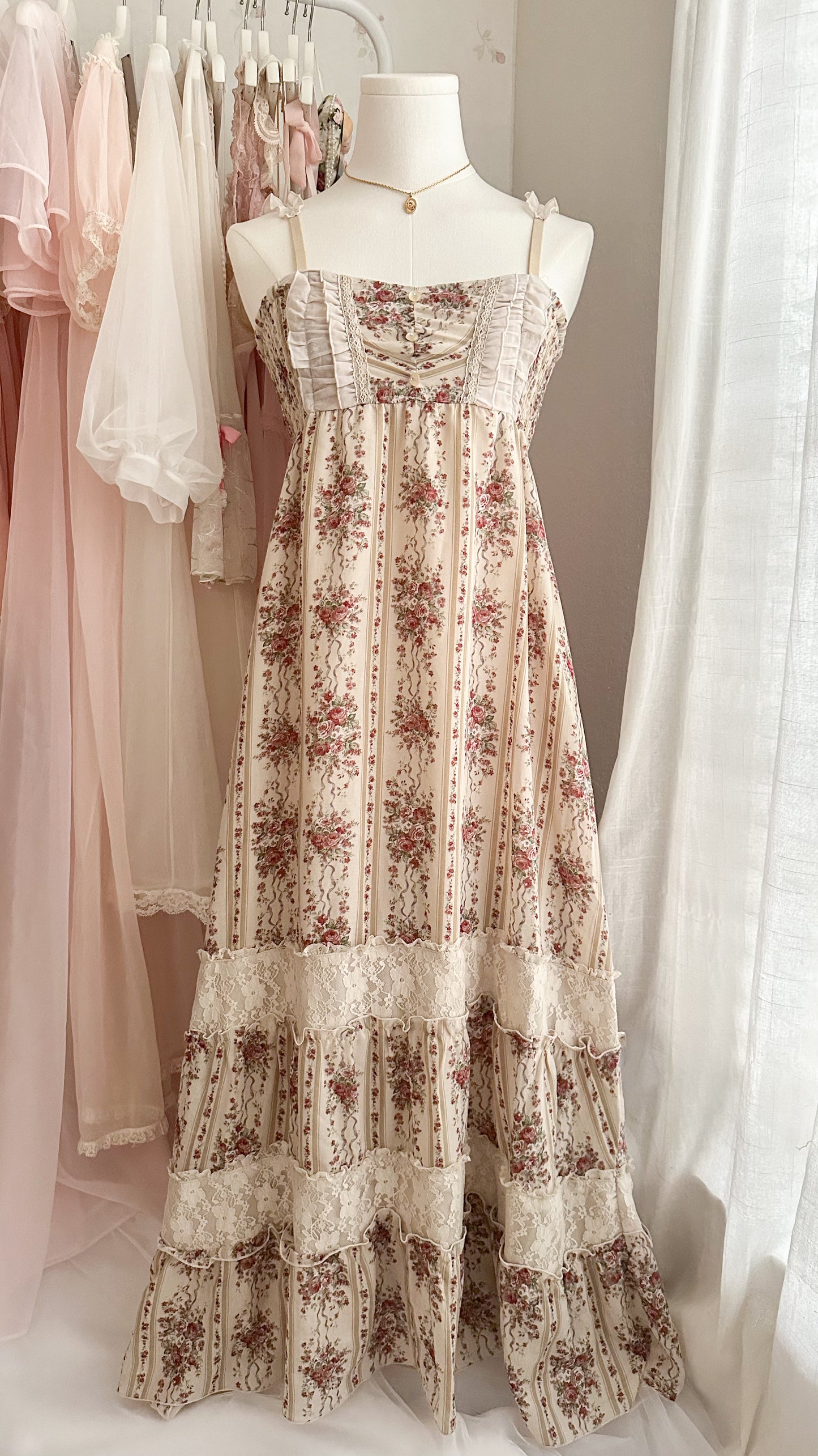 Axes Femme Vintage Floral Maxi Dress
