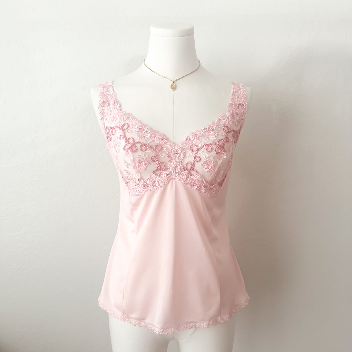 Rosette Aria Embroidery Camisole