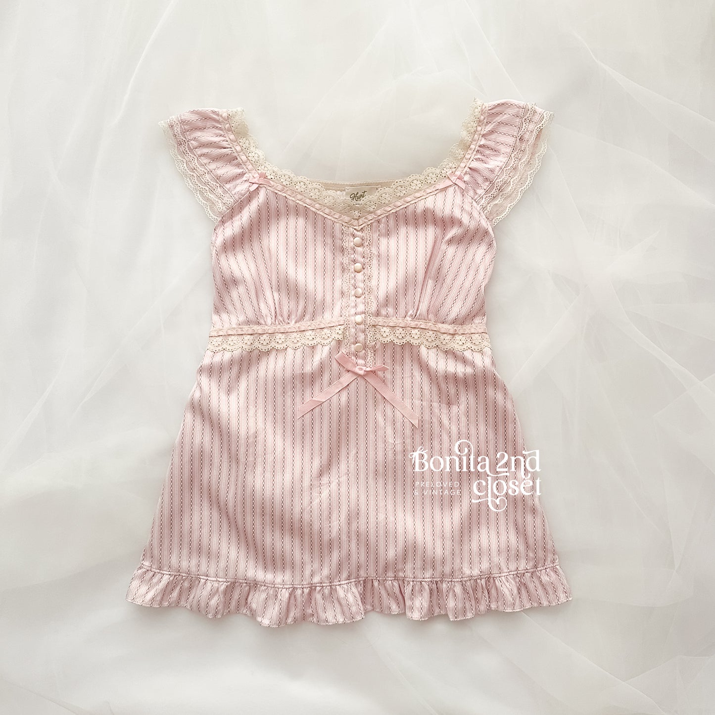 Lace Petal Stripe Blouse