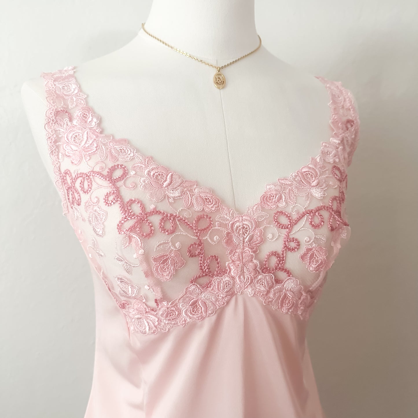 Rosette Aria Embroidery Camisole