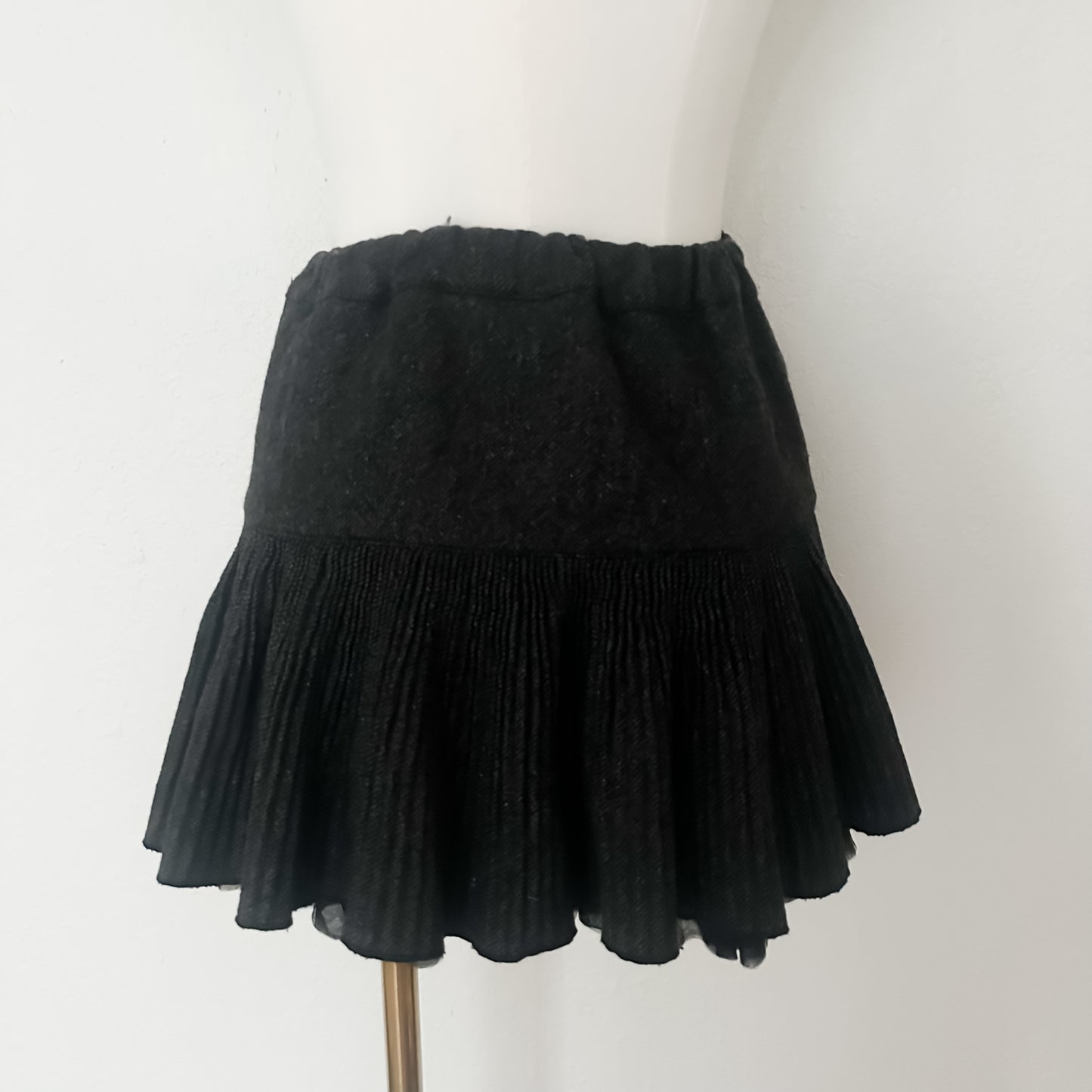 Black Swan Charm Set