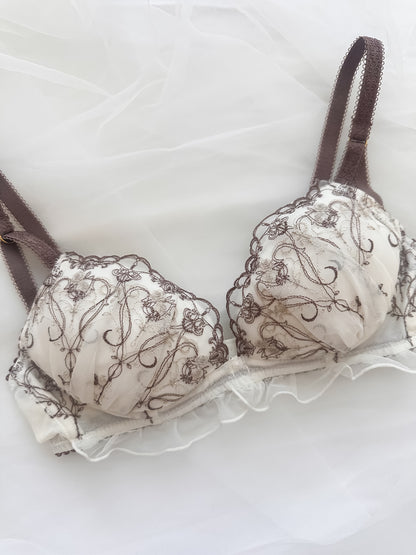 Crème Lace Whisper Bra