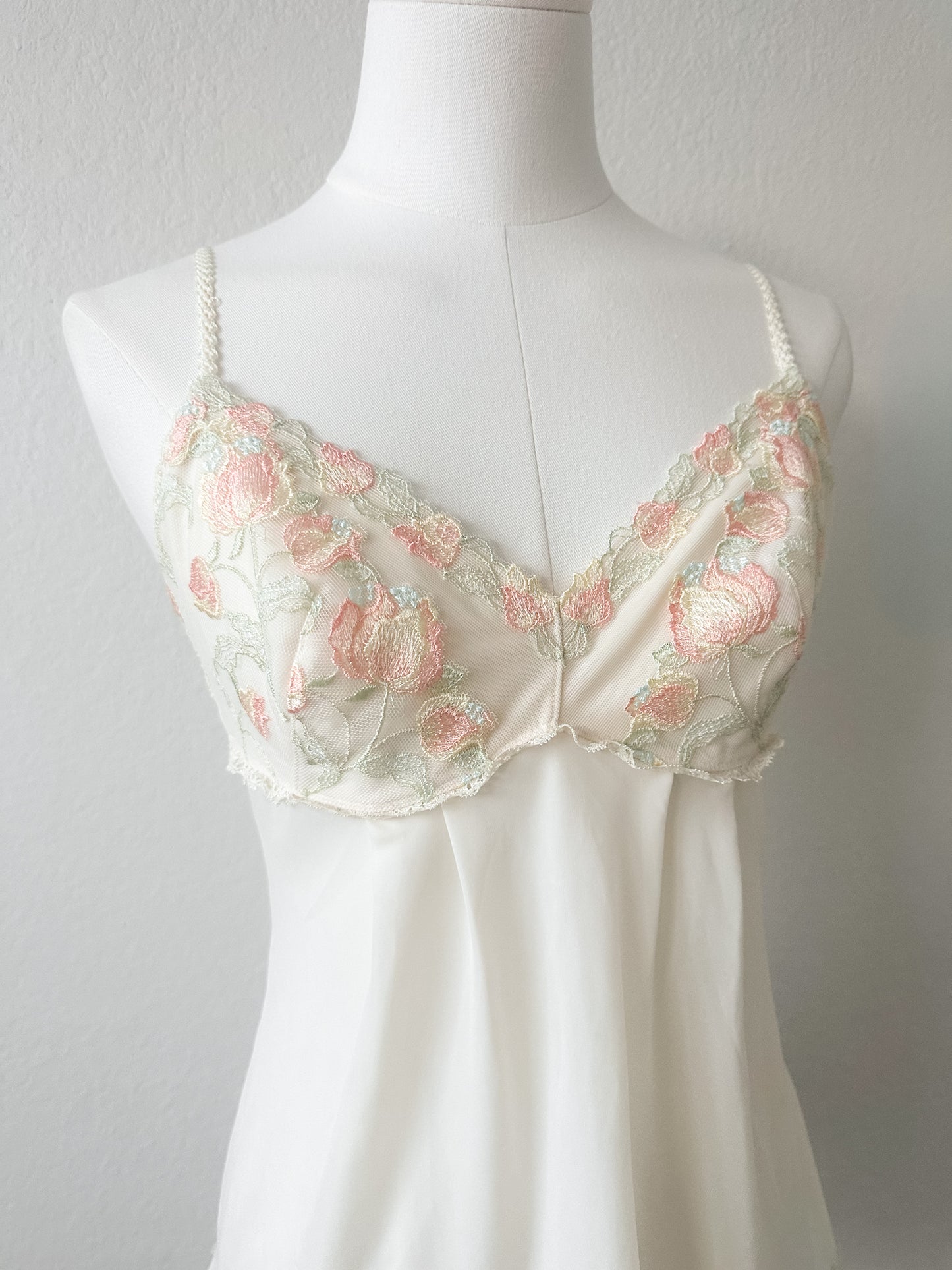 Cream Medow Bloom Camisole