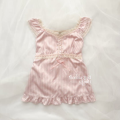 Lace Petal Stripe Blouse