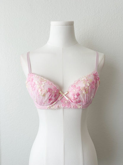 Sakura Embroidery Lace Bra 32B