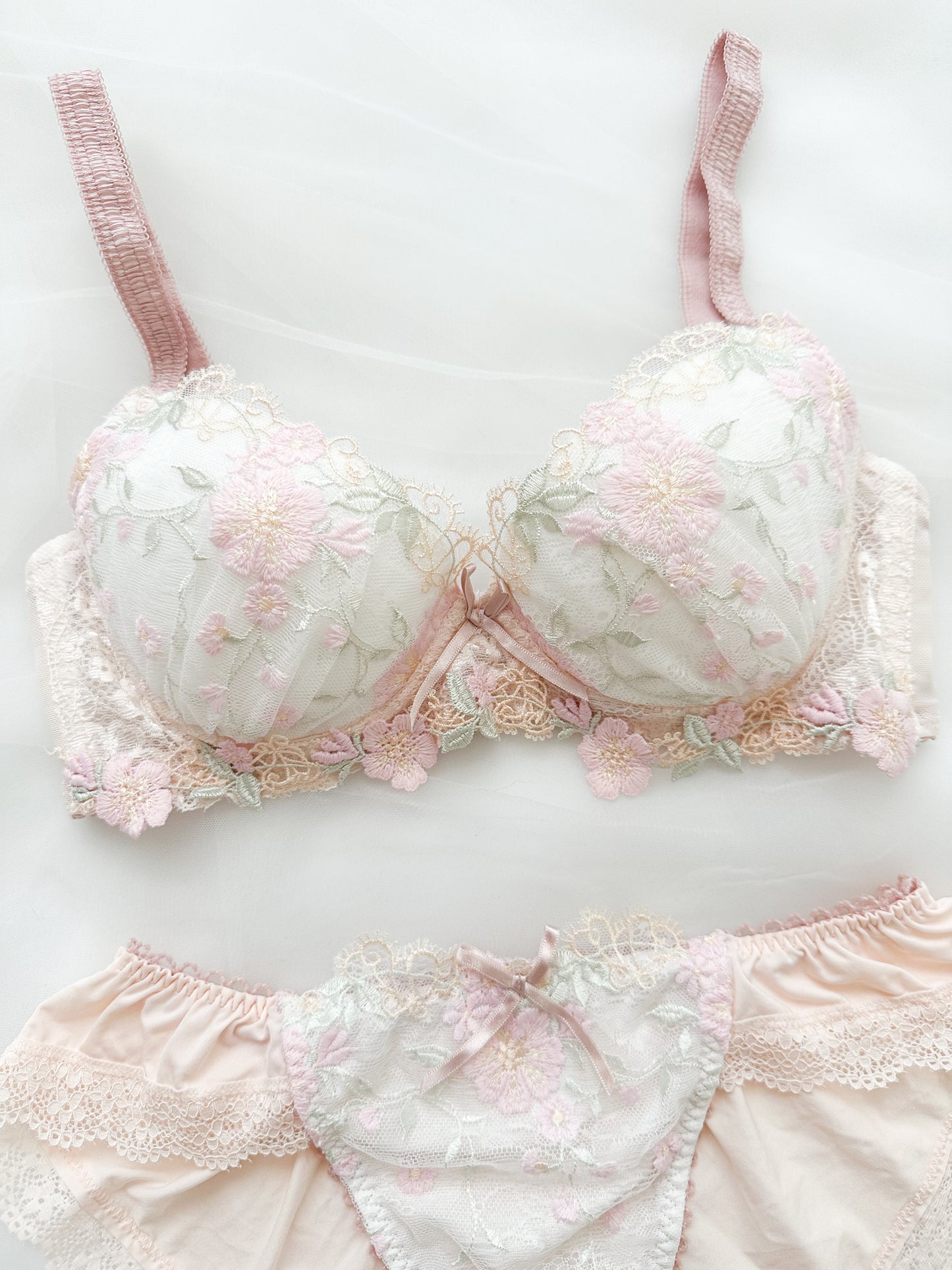 Blush Petal Lace Bra Set
