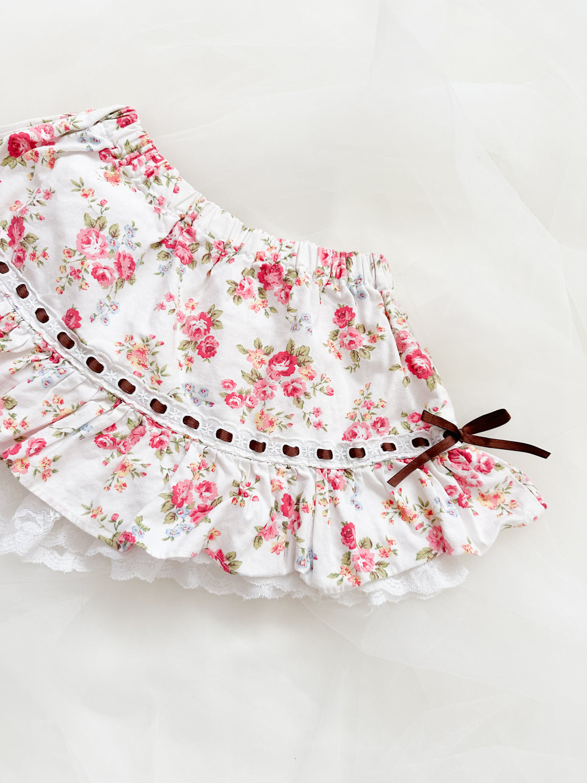 Ribbon Rose Sukapan Mini Skirt