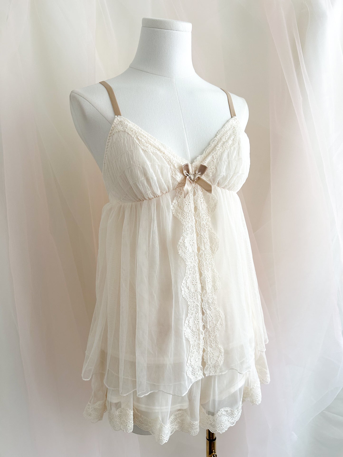 Vanilla Lace Lounge Set