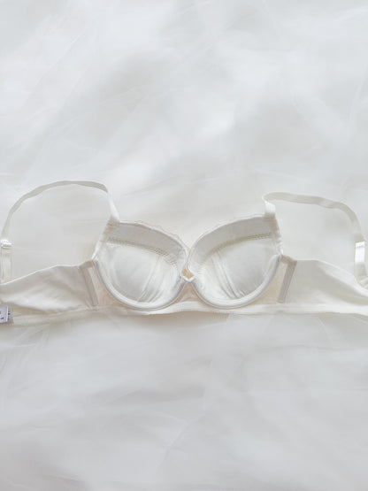 Vanilla Daisy Lace Bra 32C