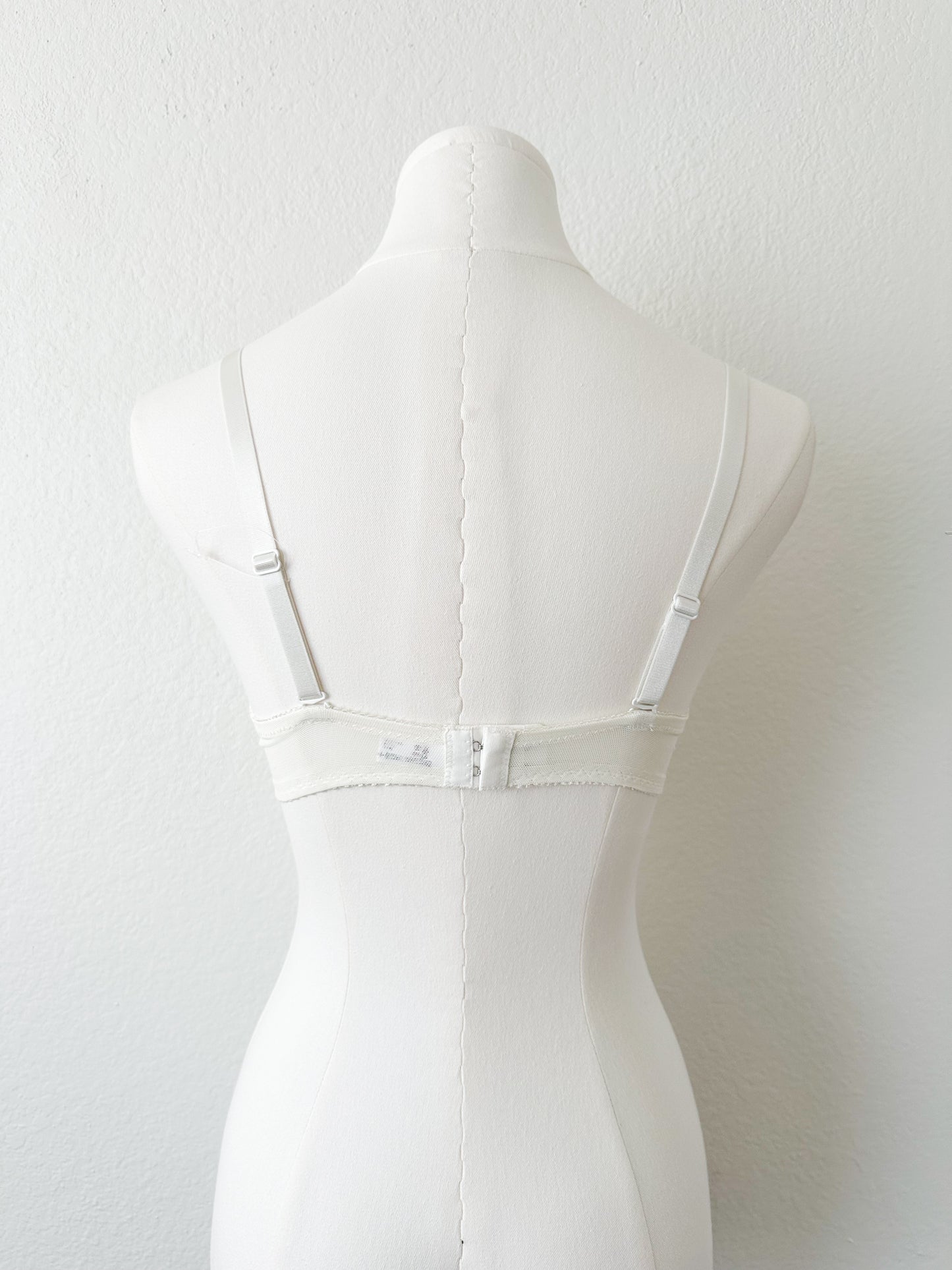 Whimsical Embroidery Bra Set 32A