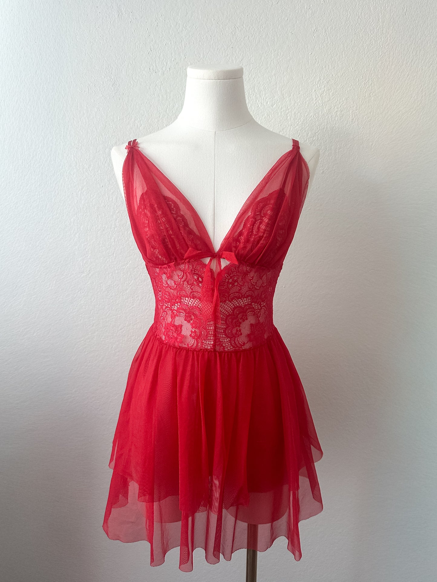 Eblin Crimson Veil Slip