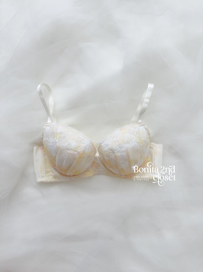 Vanilla Daisy Lace Bra 32C