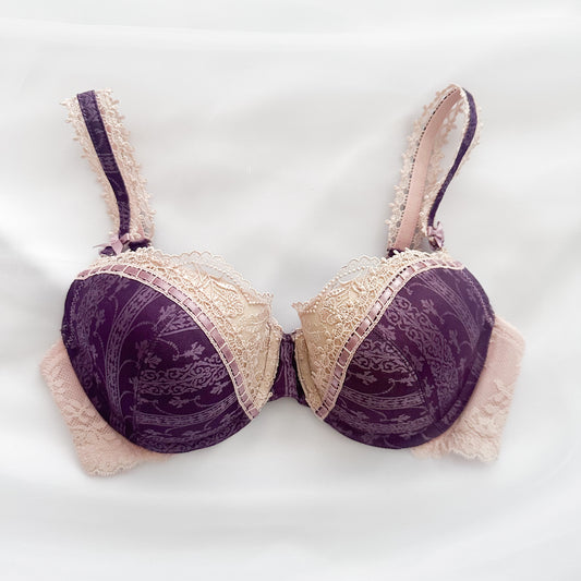 Vintage dead stock Purple Paisley Lace Bra