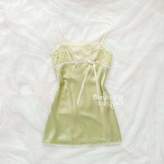Rare VS Sage Floral Garden Slip